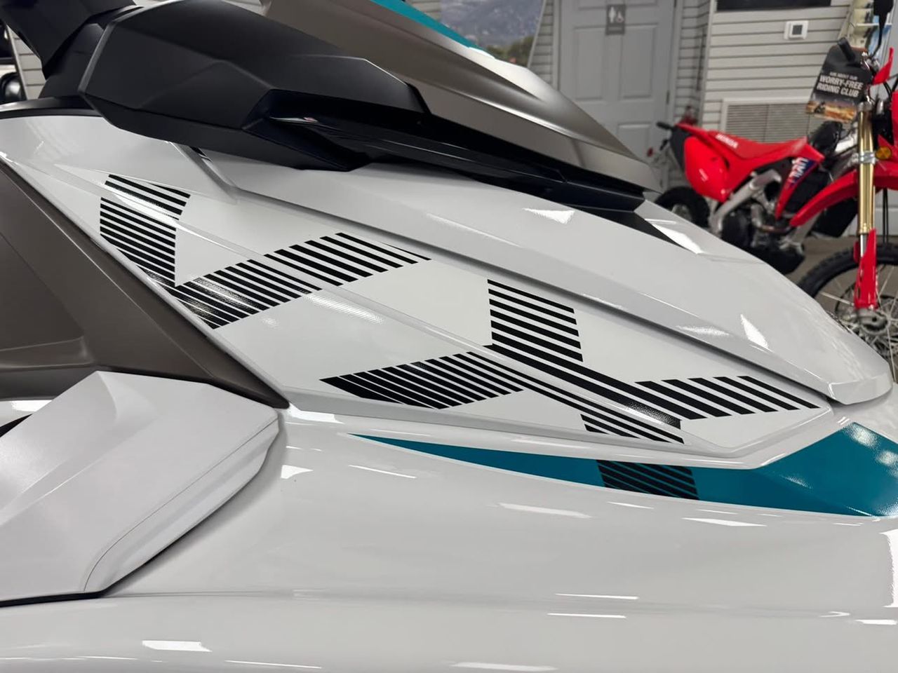 2023 Yamaha VX Deluxe - Image 7