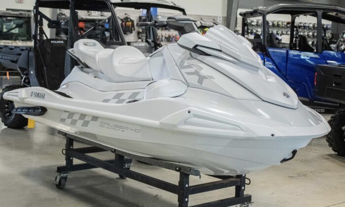 2023 Yamaha VX Cruiser HO - Image 2