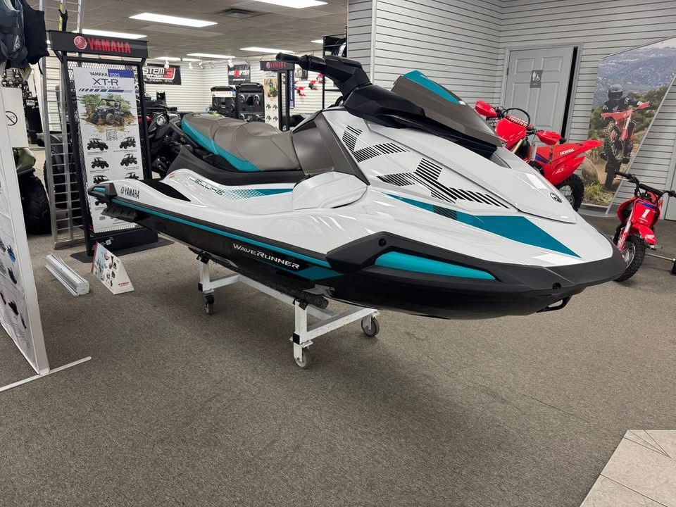 2023 Yamaha VX Deluxe - Image 4