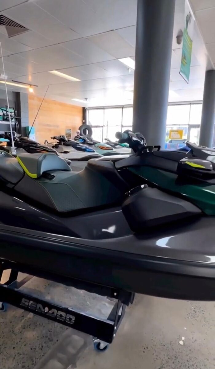 2023 Sea-Doo RXP-X APEX 300 - Image 4
