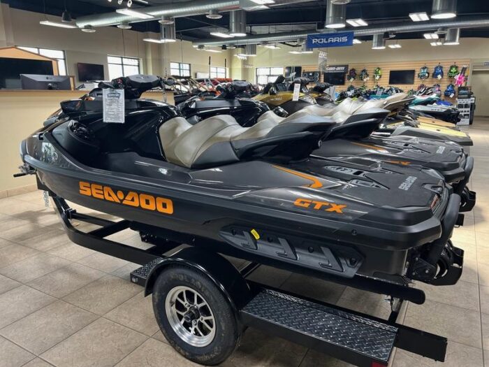 2023 Sea-Doo GTX 170 iBR - Image 2