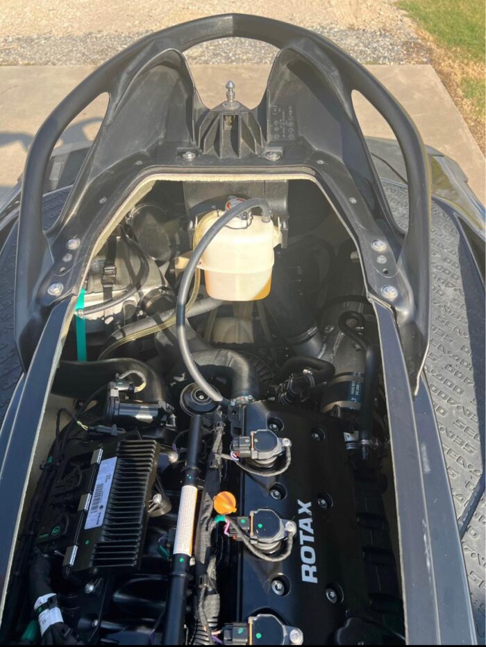 2018 Sea-Doo GTR 230 - Image 8