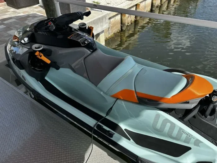 2022 sea-doo wake pro 230