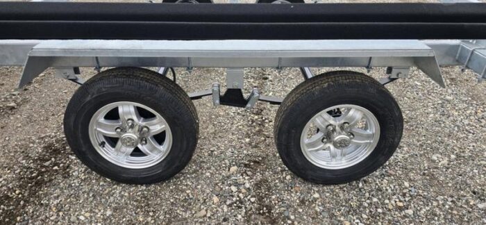 2025 Genesis Trailers 22Ft Bunk Style Pontoon Trailer - Image 5